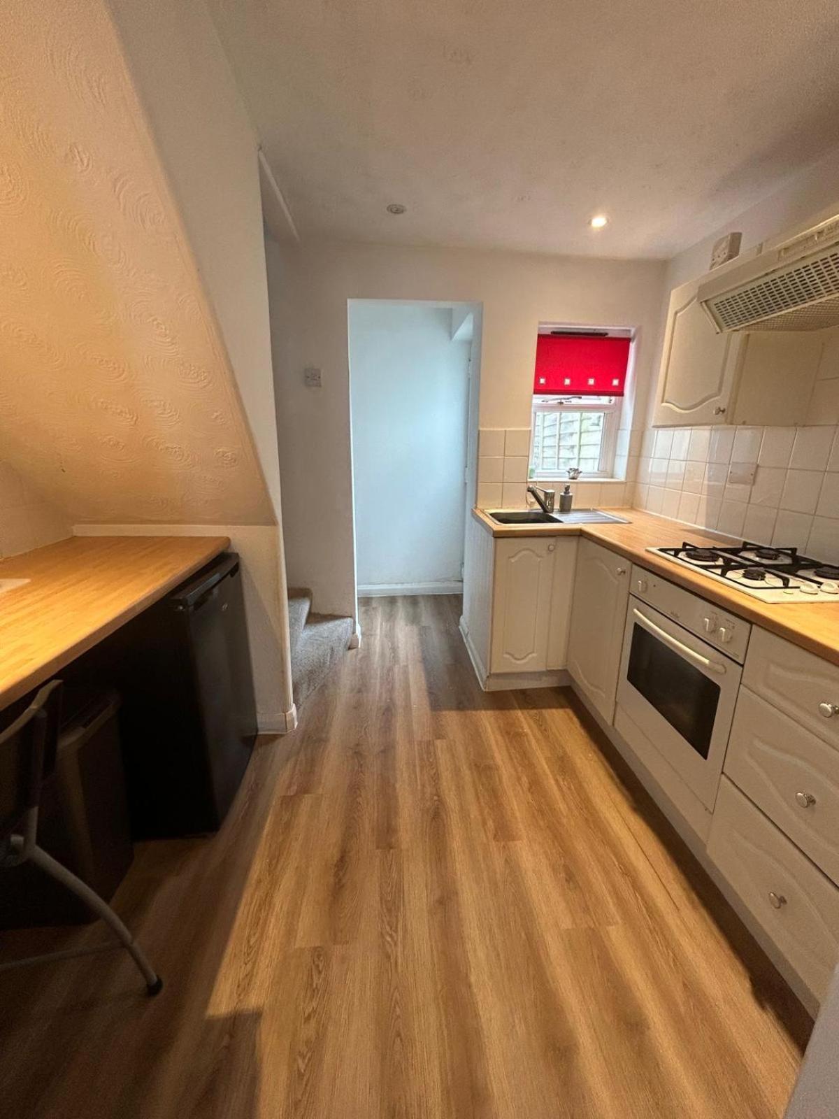 Central Cheltenham House - Sleeps 4/Pet Friendly Exteriör bild